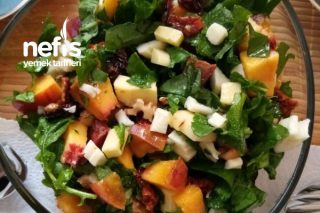 Şeftalili Yaz Salatası Tarifi