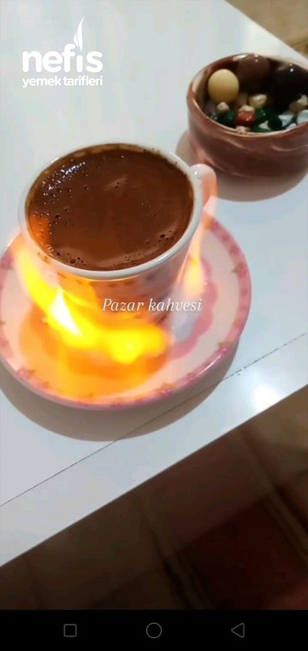 Görünümü İle Bol Köpüklü Türk Kahvesi