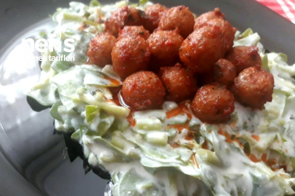 Bulgur Köfteli Semizotu Salatası Tarifi