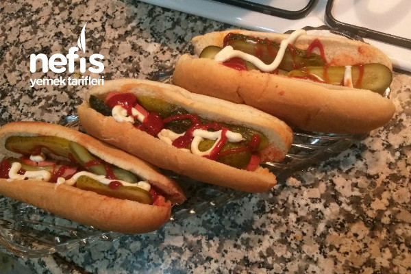 Hot Dog (Sosisli Sandviç) Tarifi