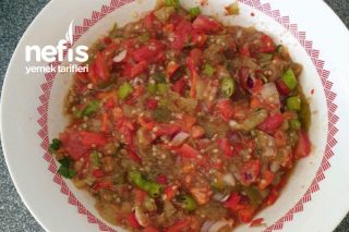 Köz Biberli Patlıcanlı Salata Tarifi