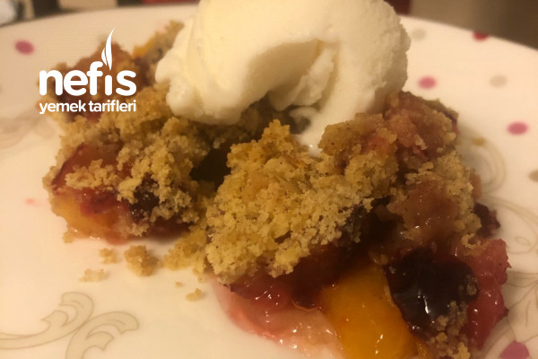 Peach Plum Crumble