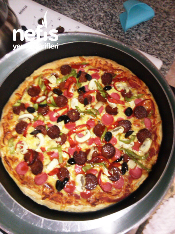 Evde Kolay Pizza Tarifi Nefis Yemek Tarifleri 772348