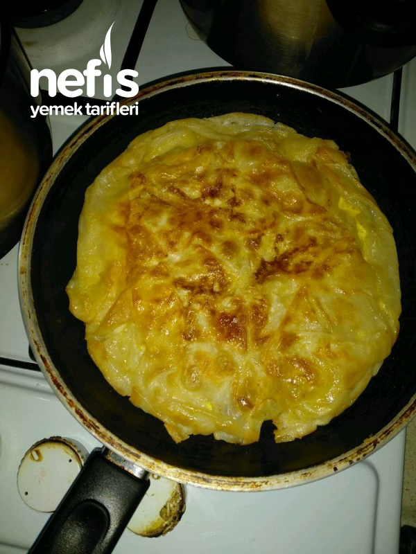 Tavada Közlenmiş Patlıcanlı Börek