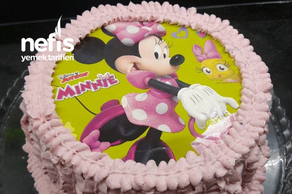 Minnie Mouseli Yaş Pasta Tarifi
