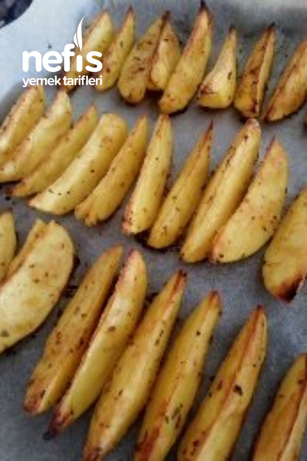 Fırında Elma Dilimi Patates
(Sadece 4 Yemek Kaşığı Zeytinyağı)
