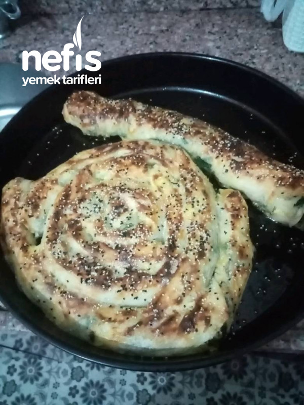 Peynirli Ispanaklı Börek