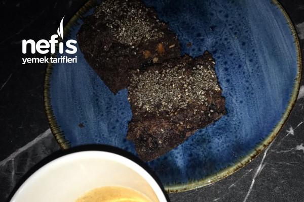 Filtre Kahve Yanı Eşlikçisi Badem Unlu Kek