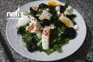 Bambaşka Roka Salatası Tarifi