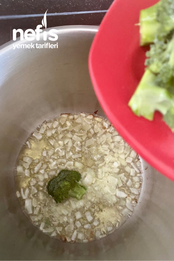 Brokolili Mercimek Çorbası