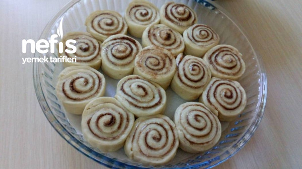 Tarcinli Rulo Çörek (Cinnamon Rolls)