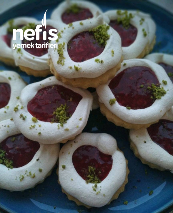 Merengli Frambuazlı Kurabiye Nefis Yemek Tarifleri
