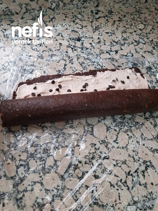 Rulo Pasta (Kalan Dağılan Kekleri Değerlendirme) Nefis Yemek Tarifleri