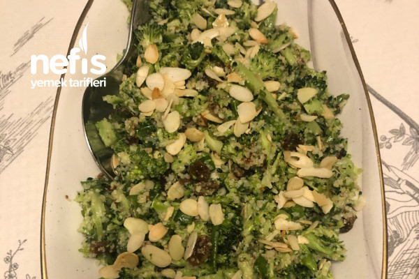 File Bademli Üzümlü Çiğ Brokoli Salatası
