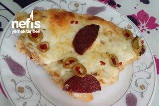 Bayat Ekmekten Pizza Tarifi