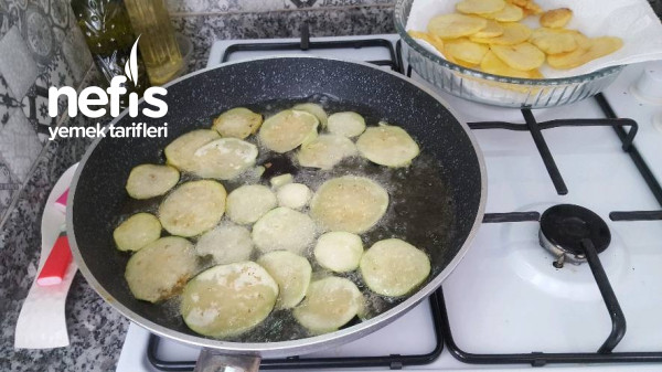 Patatesli Patlıcanlı Musakka Tarifi