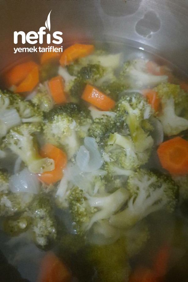 Brokoli Çorbası Sütlü