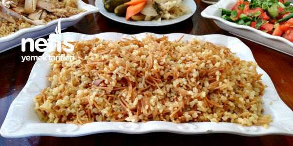 Tel Şehriyeli Bulgur Pilavı (Yedikçe Yedirten Lezzet!!)