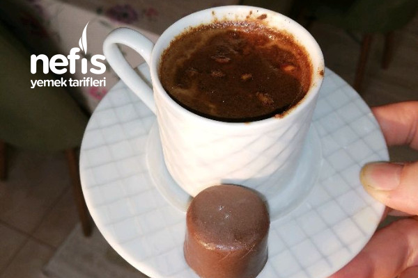 Sütlü Çikolatalı Fındıklı Türk Kahvesi