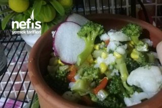 Karnabahar Brokoli Salatası Günlerinizin, Çay Saatinizin Vazgeçilmezi Olacak Bir Tarif Tarifi