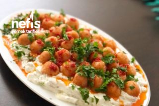Bulgur Köfteli Köz Patlıcan Salatası Tarifi
