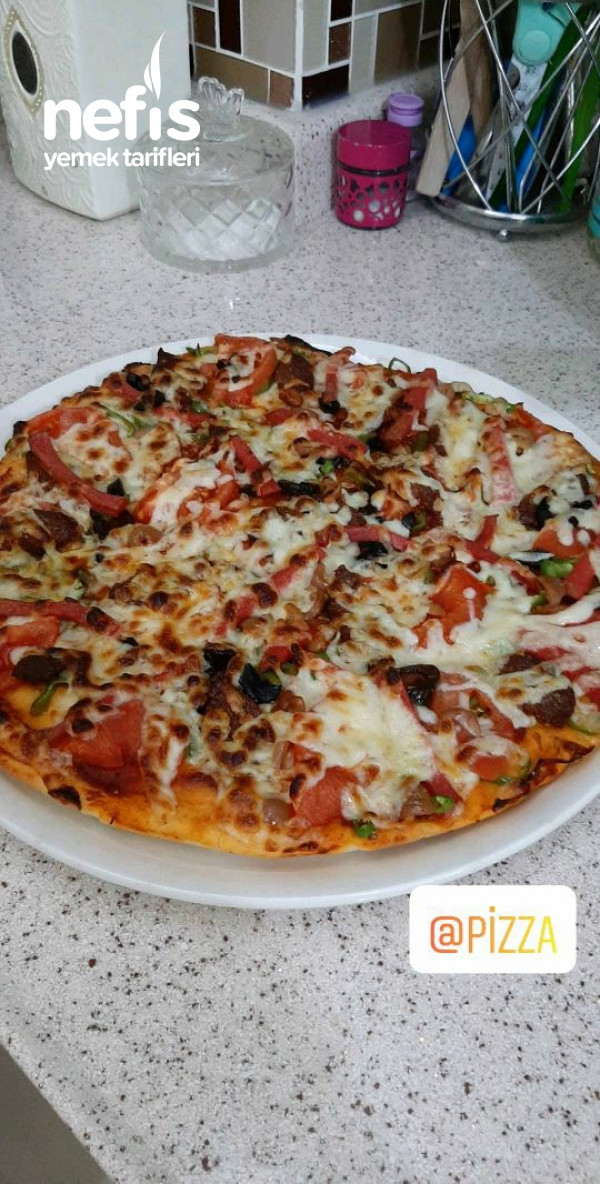 Kabartma Tozlu Pizza (Mutlakaa Deneyin Hamuruna Hayran Kalcaksiniz)