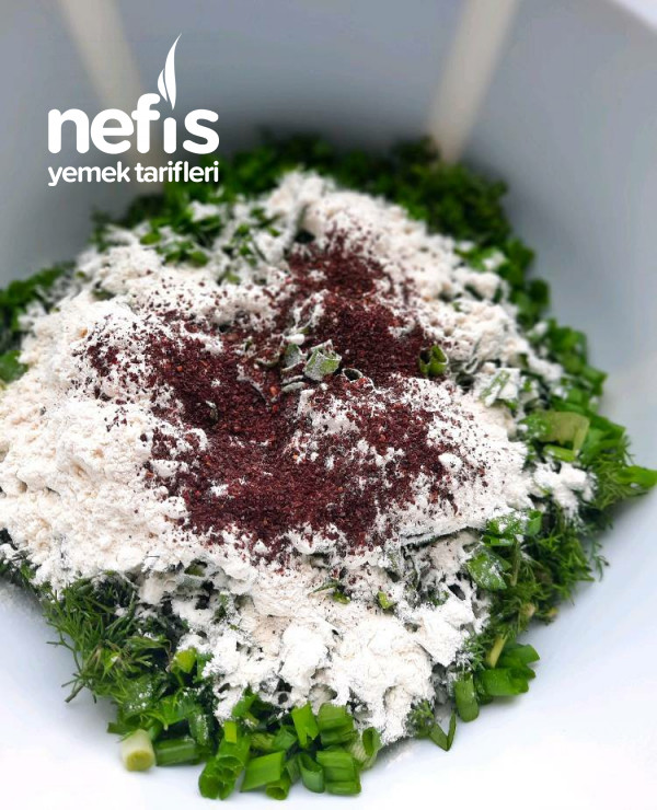 Azərbaycan mutfağından bol yeşilli, lezzetli,yapımı kolay: Cevizli kükü tarifi