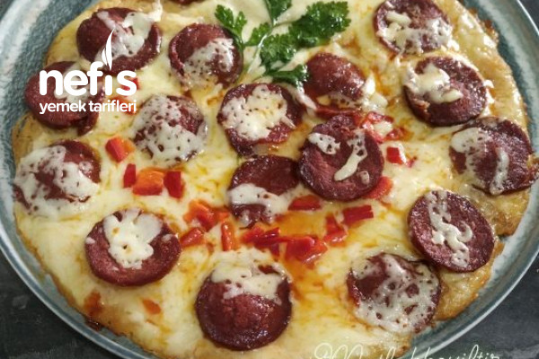 Patates Tabanlı Kahvaltı Pizzası