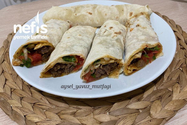 Tantuni Yumuşacık Lavaş Ekmeğiyle