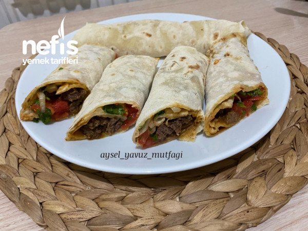 Tantuni Yumuşacık Lavaş Ekmeğiyle