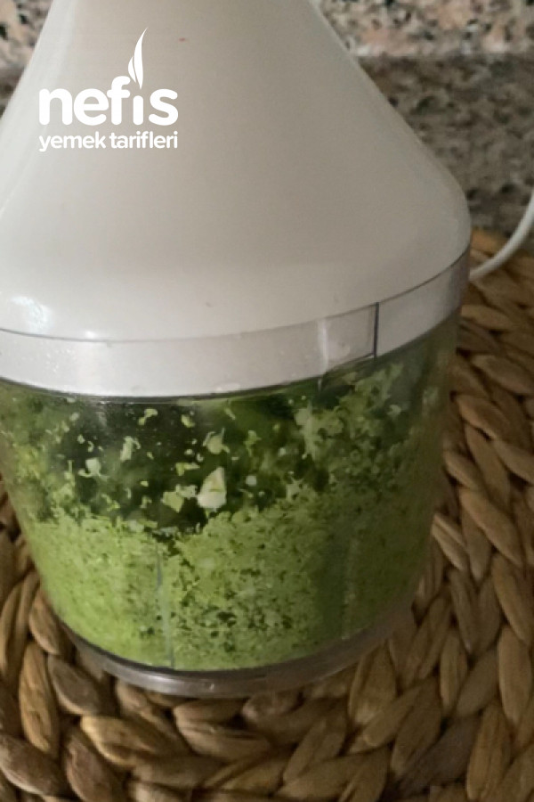 Yogurtlu Brokoli Salatası