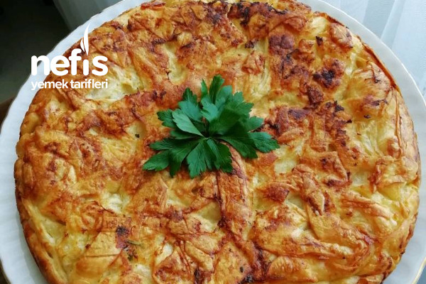 Tavada Kırpık Börek (Çok Pratik Su Böreği Tadında ) Tarifi