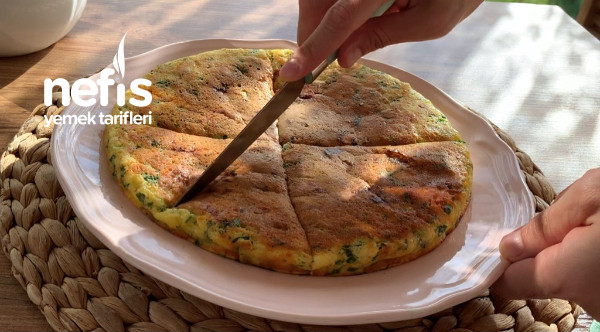 Kahvaltıya 5 Dk Da Hazırlayabileceğiniz Börek Tadında Omlet(Videolu)
