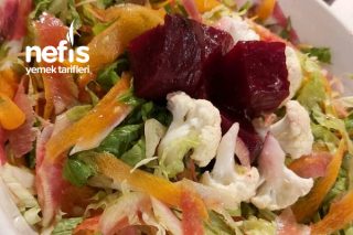 Akdeniz Salatası (Özel Sosuyla) Tarifi