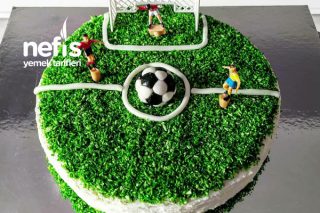 Futbol Sahası Pasta (Doğum Günü Pastası) Tarifi