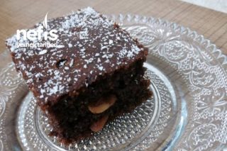 Narlı Fıstıklı Brownie Tadında Kek(Şekersiz) Tarifi