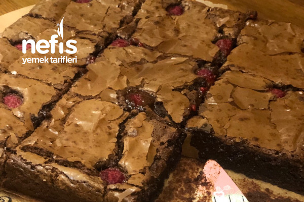 Frambuazlı Browni Tarifi