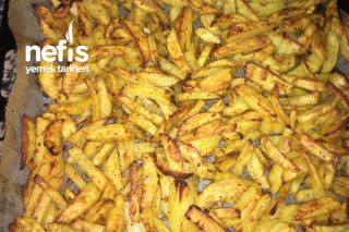 Sarımsak Soslu Fırında Baharatlı Patates Tarifi Muhteşem Lezzet