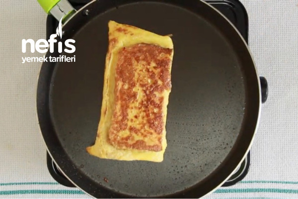 Yumurtalı Tava Tostu (Artık Tost Makinesinde Tost Yapmayacaksınız!)(Videolu) Tarifi