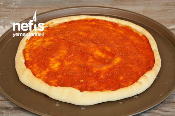 Mozzarella Peynirli Pizza Tarifi