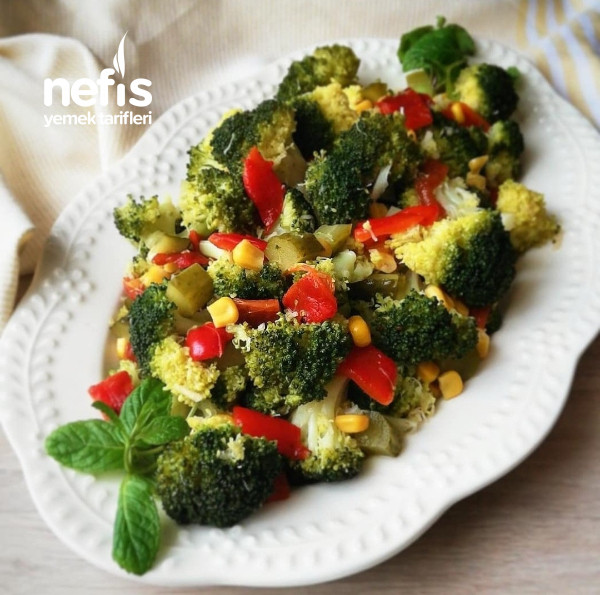 Zeytinyağlı Brokoli Salatası