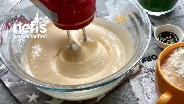 Ispanaklı Keki Bir De Böyle DeneyinPopeye Moist Cake(Videolu)