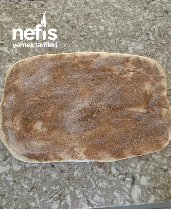 Tarçınlı Rulo Çörek