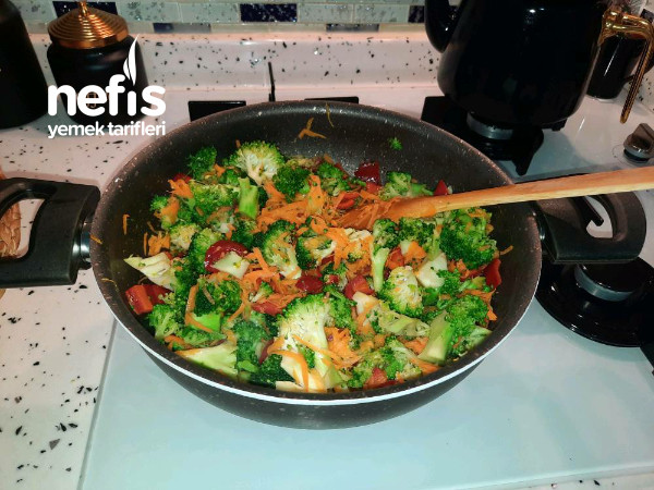Tadı Damağınızda Kalacak Brokoli Salatası