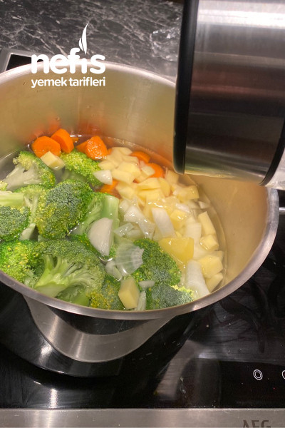 Vitamin Deposu Nefis Brokoli Çorbası