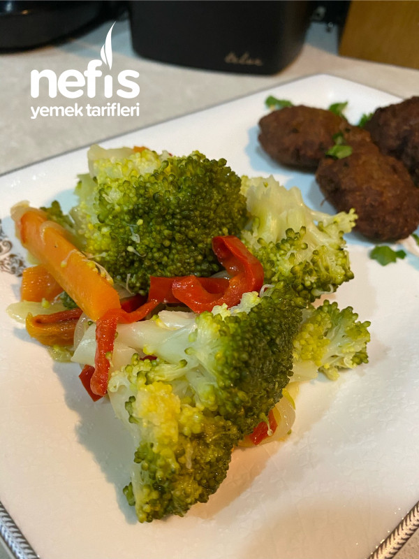Zeytinyağlı Sebzeli Brokoli (Sağlıklı)
