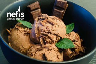 İpeksi Dokusuyla Şip Şak Çikolatalı Dondurma Tarifi