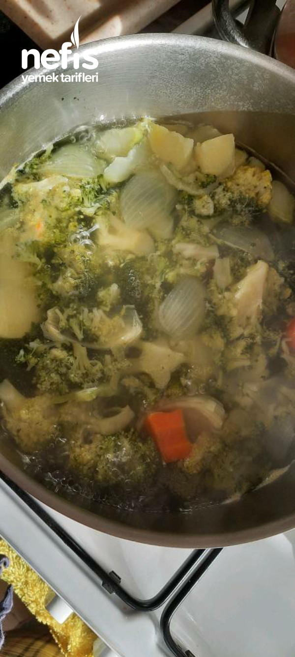 Brokoli Çorbasi