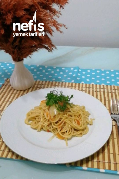 Sebzeli Baharatlı Spagetti