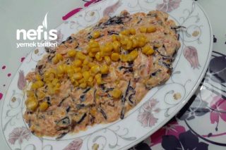 Yoğurtlu Havuçlu Mor Lahana Salatası Tarifi